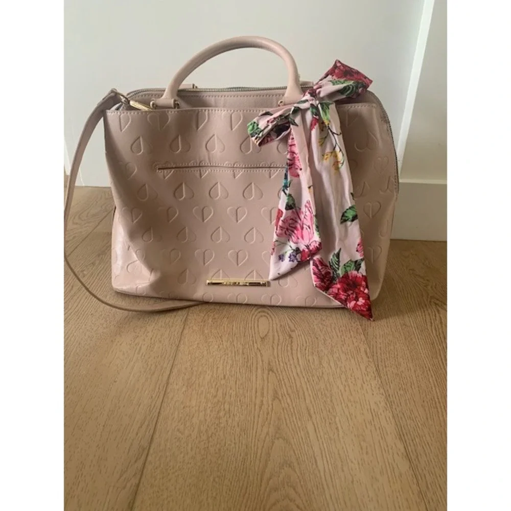 Betsey Johnson betsey johnson